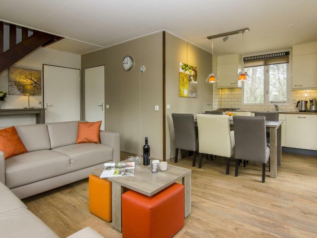 Hôtel Landal Miggelenberg à Hoenderloo Extérieur photo
