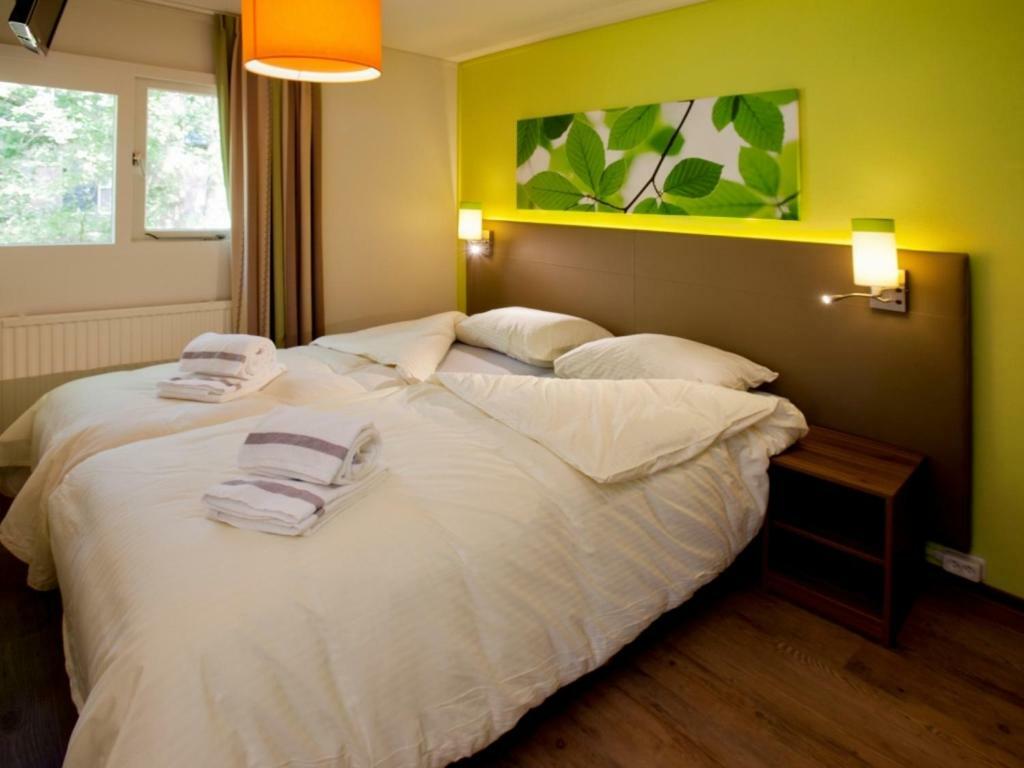 Hôtel Landal Miggelenberg à Hoenderloo Extérieur photo