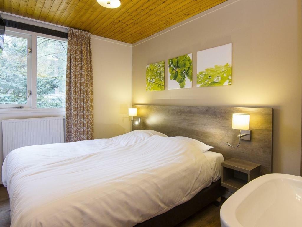 Hôtel Landal Miggelenberg à Hoenderloo Extérieur photo