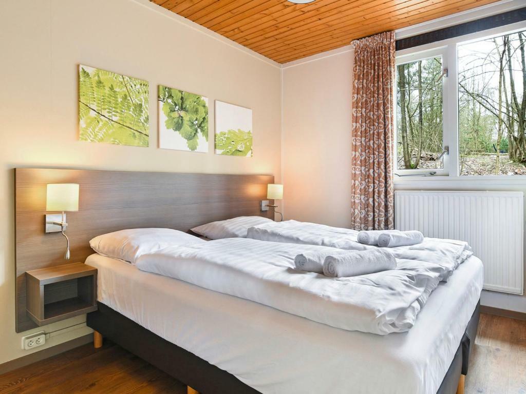Hôtel Landal Miggelenberg à Hoenderloo Extérieur photo